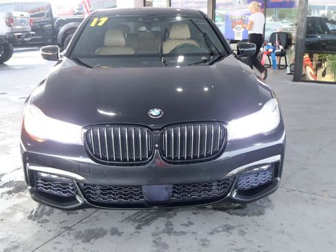 Used 2017 BMW 740i RWD image 13