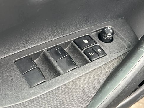 Used 2023 Toyota Corolla LE image 13