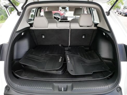 Certified 2023 Honda HR-V LX image 18