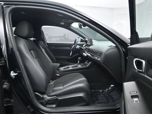 Used 2023 Honda Civic Sport image 28