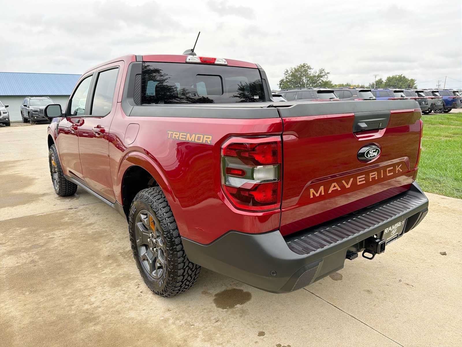 Used 2025 Ford Maverick Tremor AWD/4WD image 4