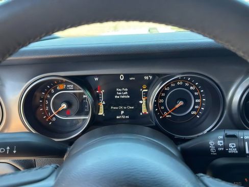 Used 2023 Jeep Wrangler Unlimited Sport AWD/4WD image 22