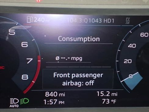 Certified 2025 Audi Q3 2.0T Premium w/ Convenience Package image 9