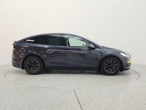 Used 2024 Tesla Model X AWD/4WD image 4