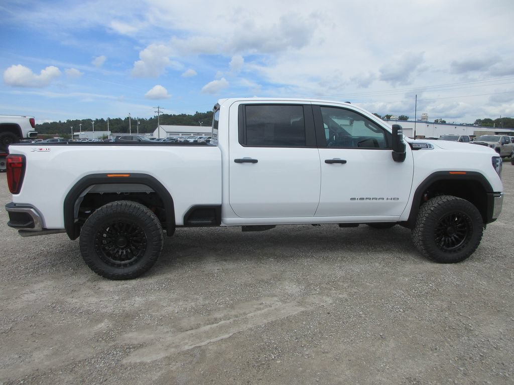 New 2026 GMC Sierra 2500 Pro AWD/4WD image 3