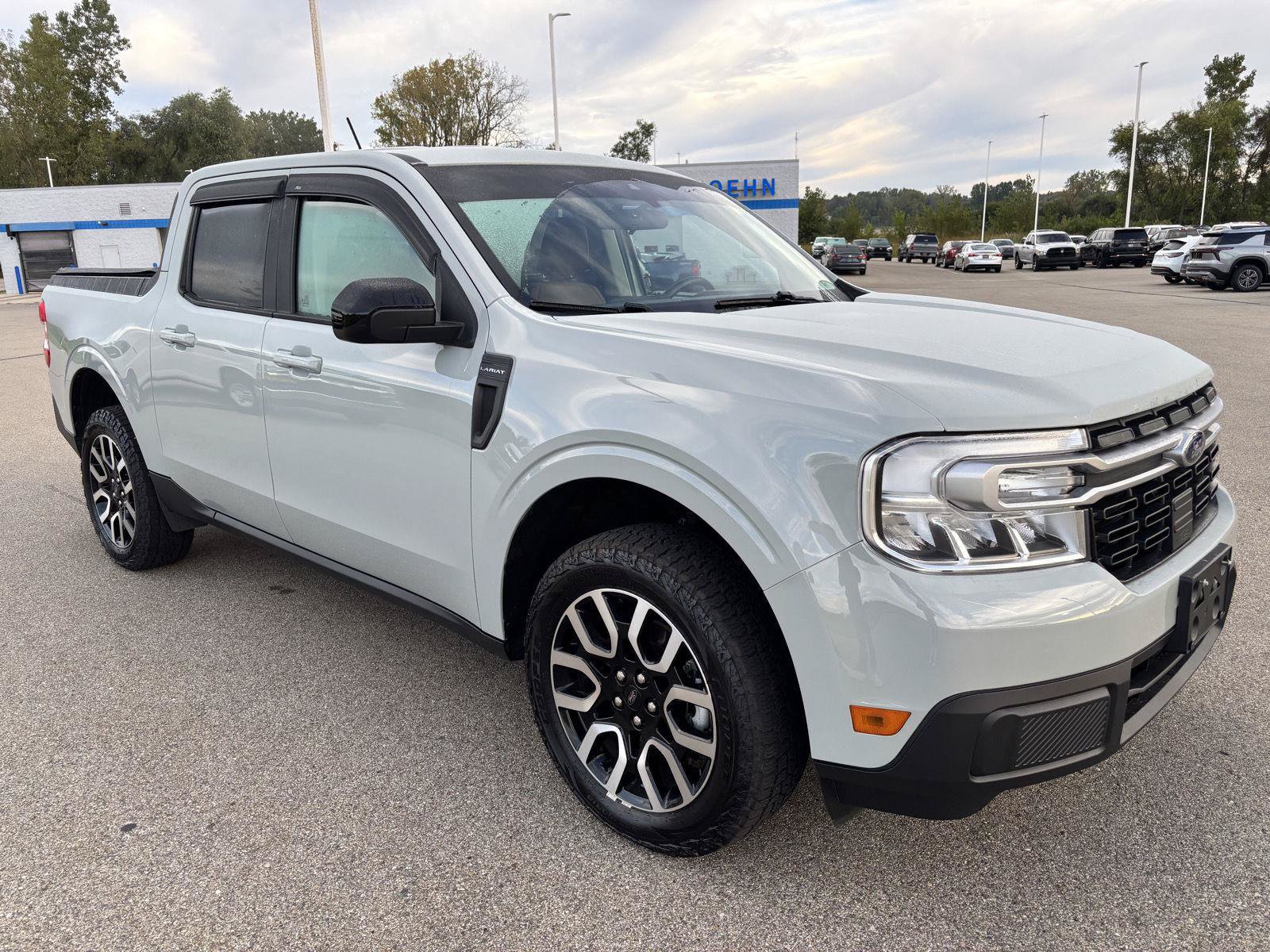 Used 2024 Ford Maverick Lariat FWD image 9