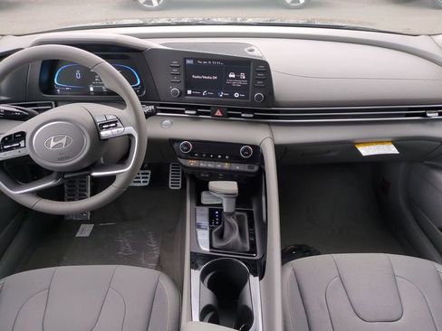 New 2026 Hyundai Elantra SEL Sport image 16