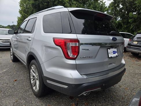 Used 2019 Ford Explorer Limited w/ Class III Trailer Tow Package AWD/4WD image 3
