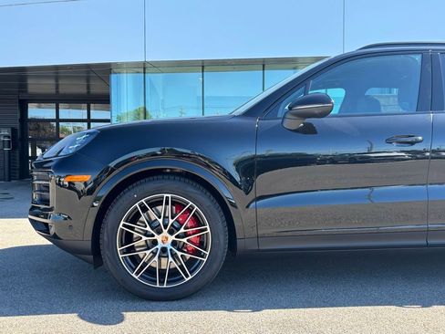 New 2026 Porsche Cayenne S AWD/4WD image 20
