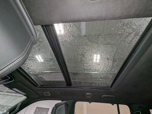 Used 2023 Jeep Grand Wagoneer Series II image 19