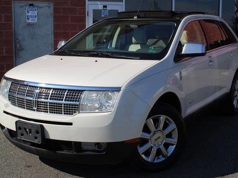Used 2008 Lincoln MKX AWD image 2