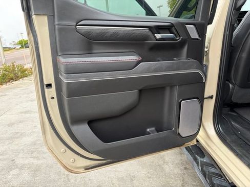 Used 2023 GMC Sierra 1500 AT4X AWD/4WD image 31