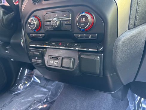 Used 2020 Chevrolet Silverado 1500 LT w/ All-Star Edition AWD/4WD image 19