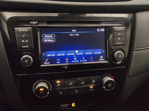 Used 2019 Nissan Rogue S AWD/4WD image 25