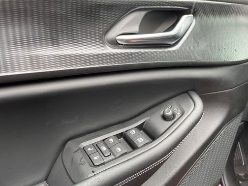 New 2025 Jeep Grand Cherokee L Altitude image 27