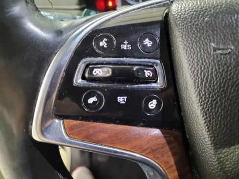 Used 2015 Cadillac Escalade Premium image 34