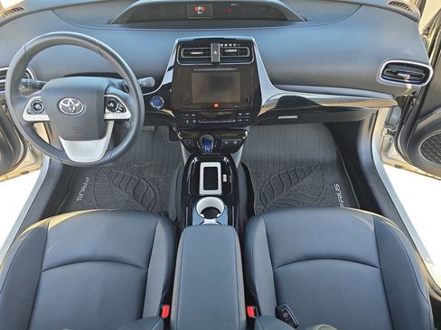 Certified 2017 Toyota Prius Four Touring image 11