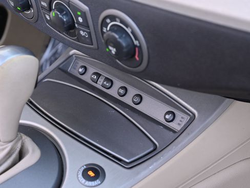 Used 2004 BMW Z4 3.0i RWD image 12