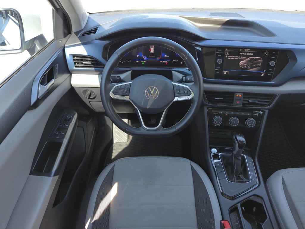Certified 2023 Volkswagen Taos SE FWD image 14