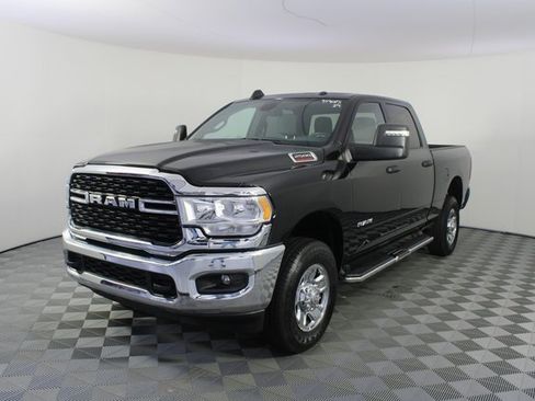 Used 2024 RAM 2500 Big Horn w/ Bed Utility Group image 20