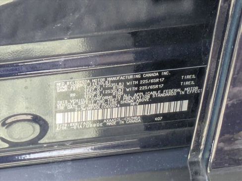 Used 2020 Toyota RAV4 XLE image 22