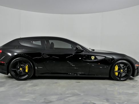 Used 2012 Ferrari FF image 14