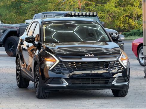 Used 2024 Kia Sportage EX FWD image 50