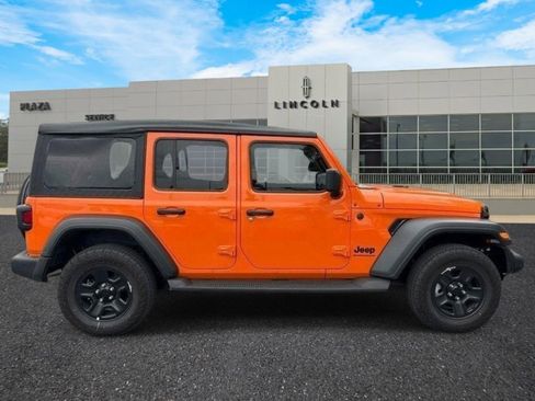 Used 2025 Jeep Wrangler Unlimited Sport AWD/4WD image 2