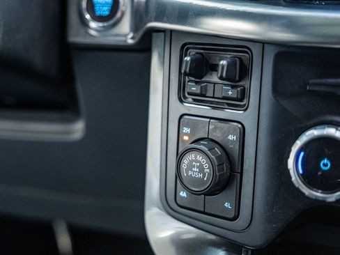 Used 2023 Ford F150 Lariat w/ Equipment Group 502A High image 34