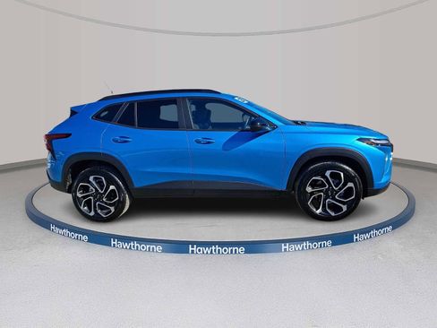 Used 2025 Chevrolet Trax RS w/ Driver Confidence Package image 7