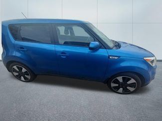 Used 2017 Kia Soul + w/ Designer's Package FWD video 2