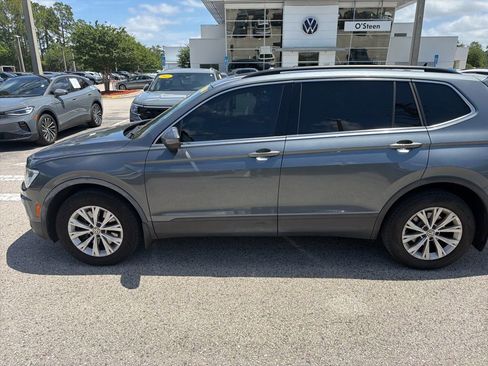 Used 2019 Volkswagen Tiguan SE FWD image 3