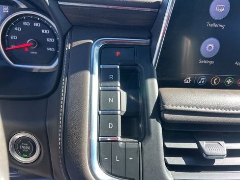 Used 2021 Chevrolet Suburban Z71 w/ Z71 Off-Road Package image 26