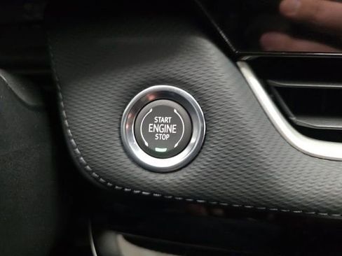 New 2026 Chevrolet Equinox LT w/ Safety and Technology Package FWD image 19