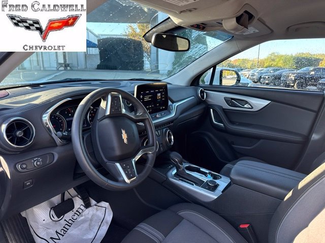Used 2024 Chevrolet Blazer LT w/ Convenience Package FWD image 6