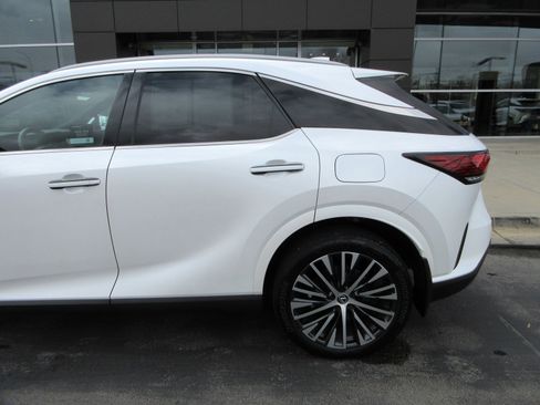 Used 2024 Lexus RX 350 w/ Technology Package image 4