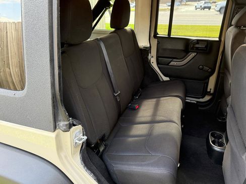 Used 2017 Jeep Wrangler Unlimited Sport image 17