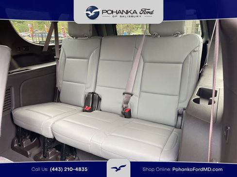 Used 2022 Chevrolet Suburban LT w/ Luxury Package AWD/4WD image 23
