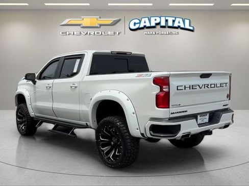 Used 2020 Chevrolet Silverado 1500 RST AWD/4WD image 3