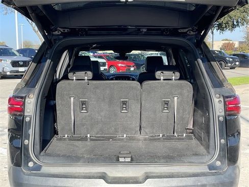 Used 2023 Chevrolet Traverse RS image 31