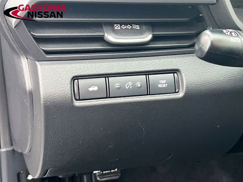 Used 2024 Nissan Altima 2.5 S image 13