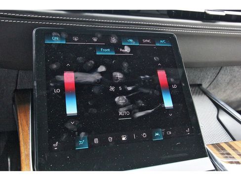 Certified 2026 Cadillac Escalade Platinum Sport w/ LPO, ONYX Package AWD/4WD image 25