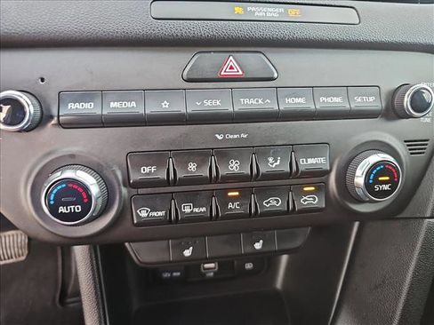 Used 2022 Kia Sportage LX w/ LX FWD Value Edition Package image 12