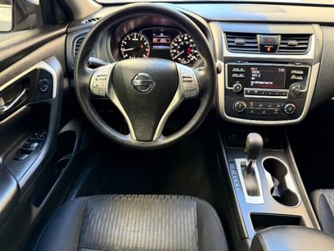 Used 2017 Nissan Altima 2.5 S w/ Power Driver Seat Package FWD image 13