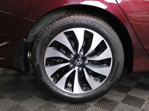 Used 2015 Honda Accord Touring image 5