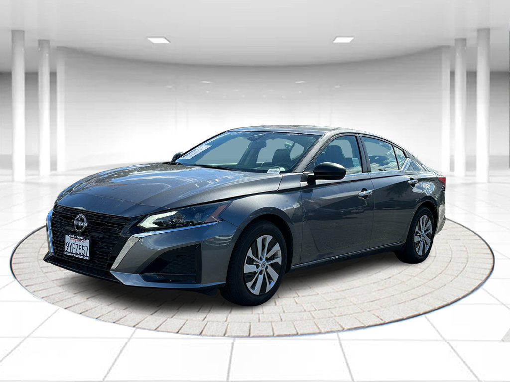Used 2025 Nissan Altima 2.5 S FWD image 1