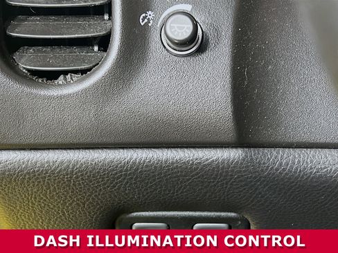 Used 2006 Chevrolet Corvette Convertible w/ Preferred Equipment Group image 11