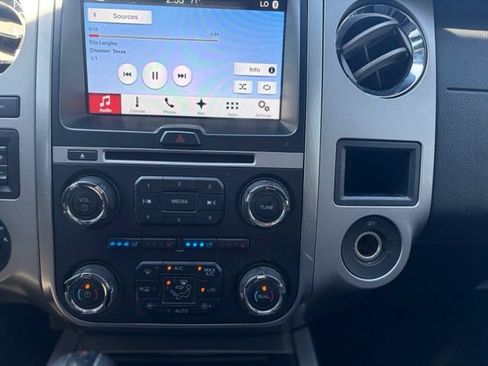 Used 2016 Ford Expedition EL XLT w/ Equipment Group 202A AWD/4WD image 11