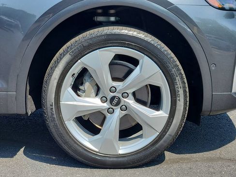 Certified 2023 Audi Q5 2.0T Prestige w/ Prestige Package AWD/4WD image 14