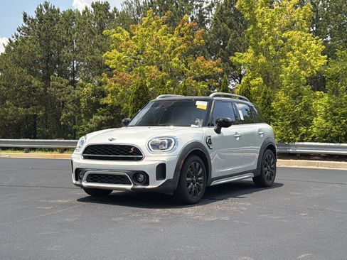 Used 2023 MINI Cooper Countryman S w/ Signature Upholstery Package FWD image 11